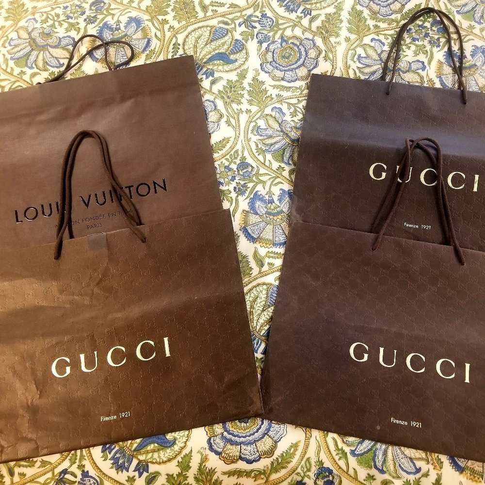 4 Authentic Shopping Bags *Gucci / Louis Vitton*